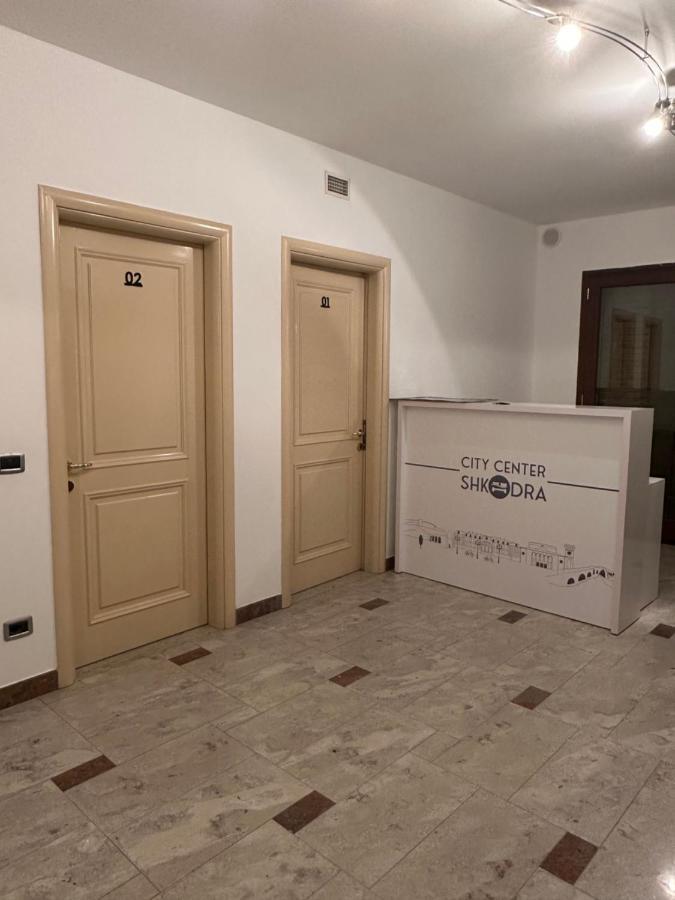 City Center Shkodra B&B Exteriör bild